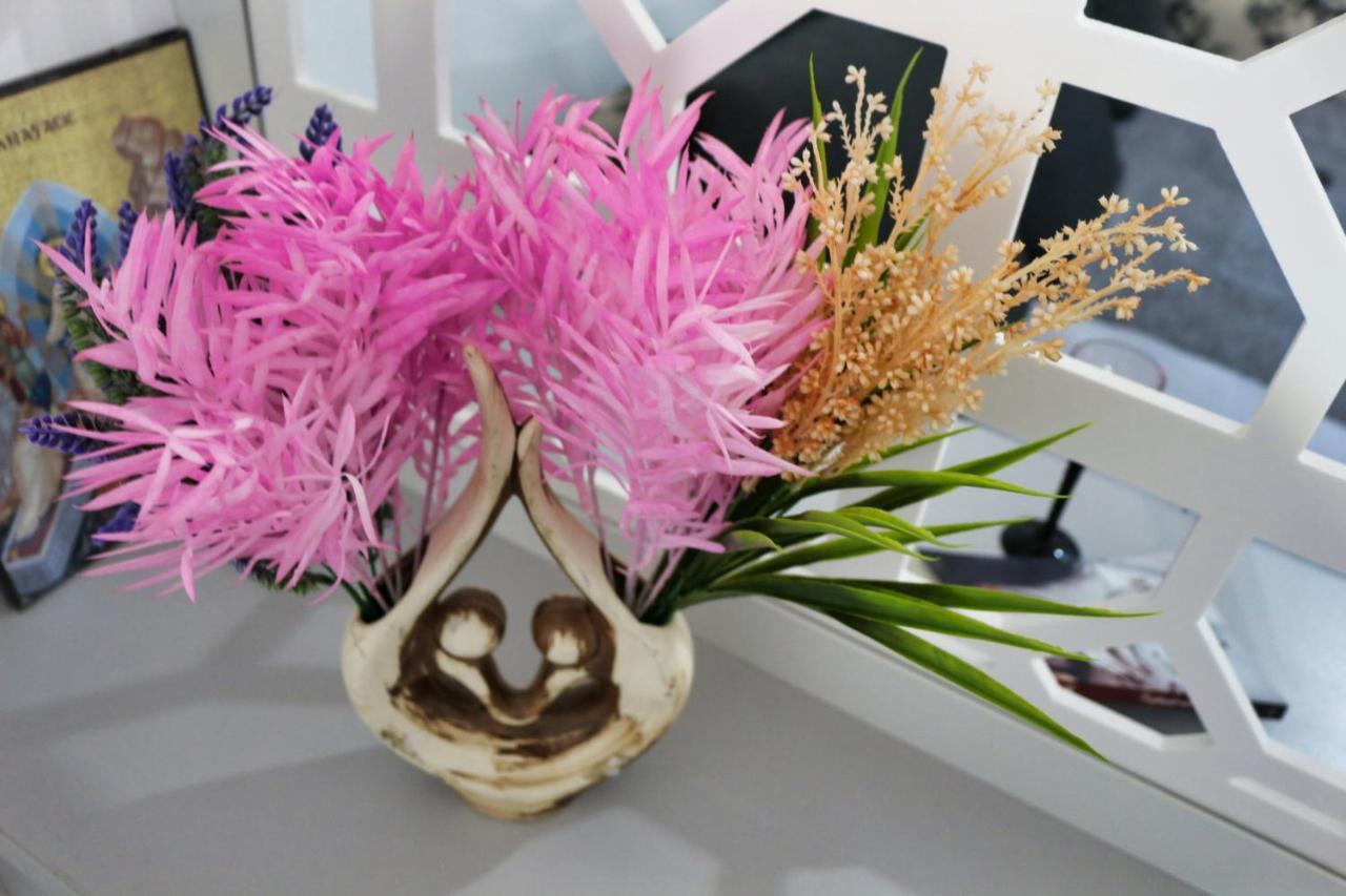 Apartament Cozy Flowers - Fast Wi-fi & Washer-dryer Brașov